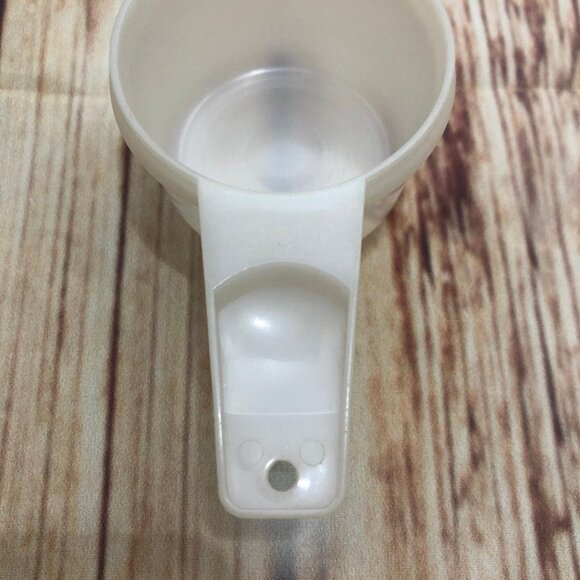 Vintage Tupperware Clear White Nesting Measuring Cup 1/2 CUP Replacement 764-1 - Picture 9 of 14